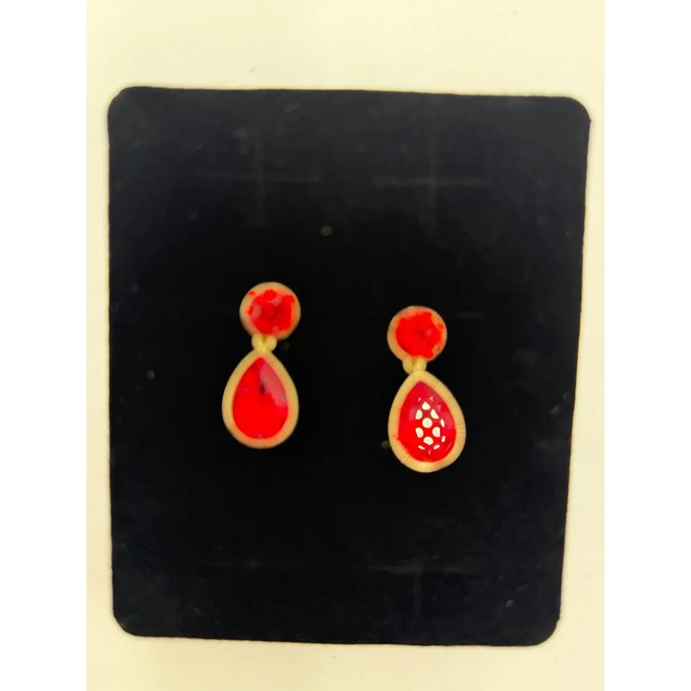 Heidi‎ Daus Red Crystal Pear Drop Earrings Gold Tone Screw Back Vintage Style